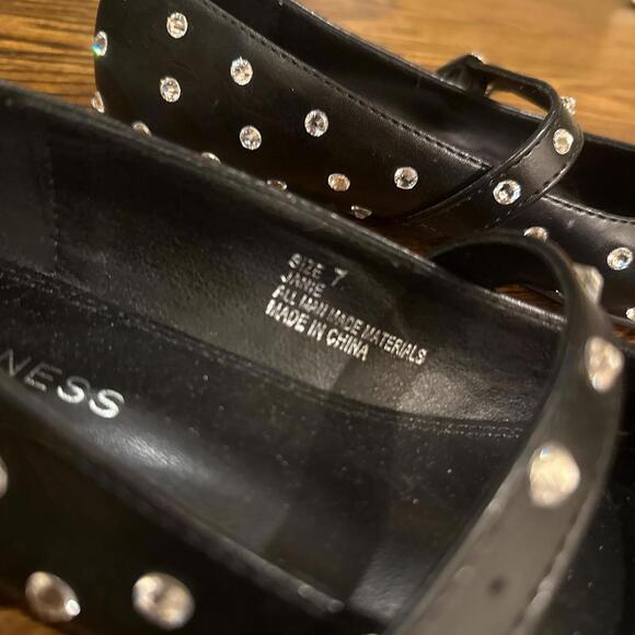 Stylish Black Studded Flats with Mary Jane Strap - Picture 3 of 4